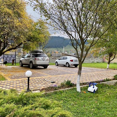 Rodynnyi Zatyshok Hostal Verkhovyna Exterior foto